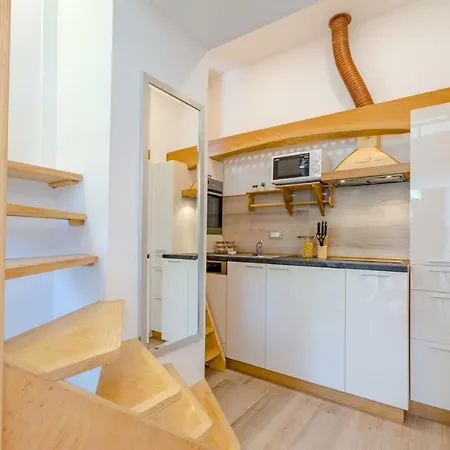 Max Apartman *