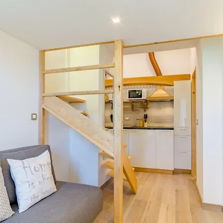 Max Apartman *